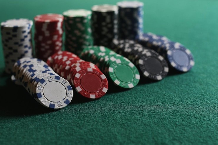 Kategori Live Dealer bakau toto menampilkan berbagai meja dengan dealer